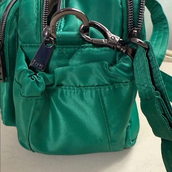 Lug Emerald Quilted Crossbody Bag - Picture 4 of 9